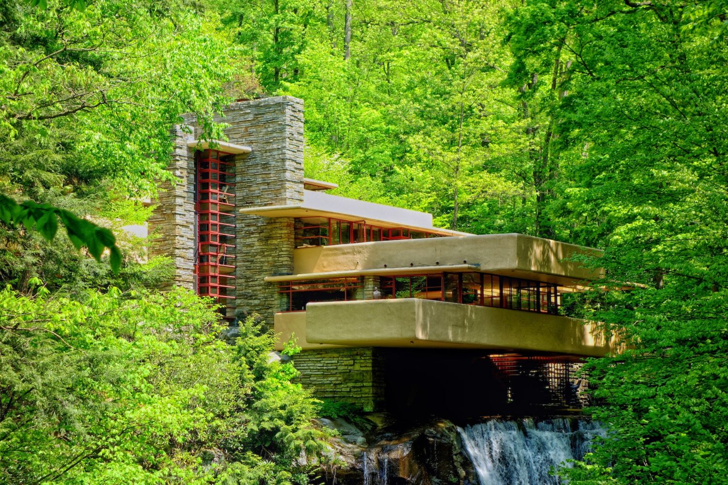 Fallingwater: How It Was Built Over a Waterfall