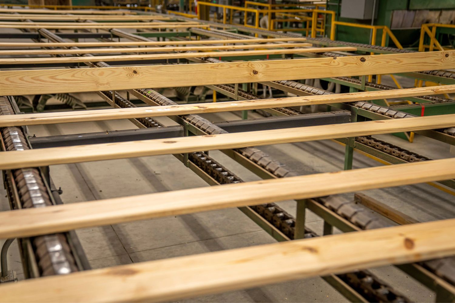 Glulam vs CLT: What's the Difference?