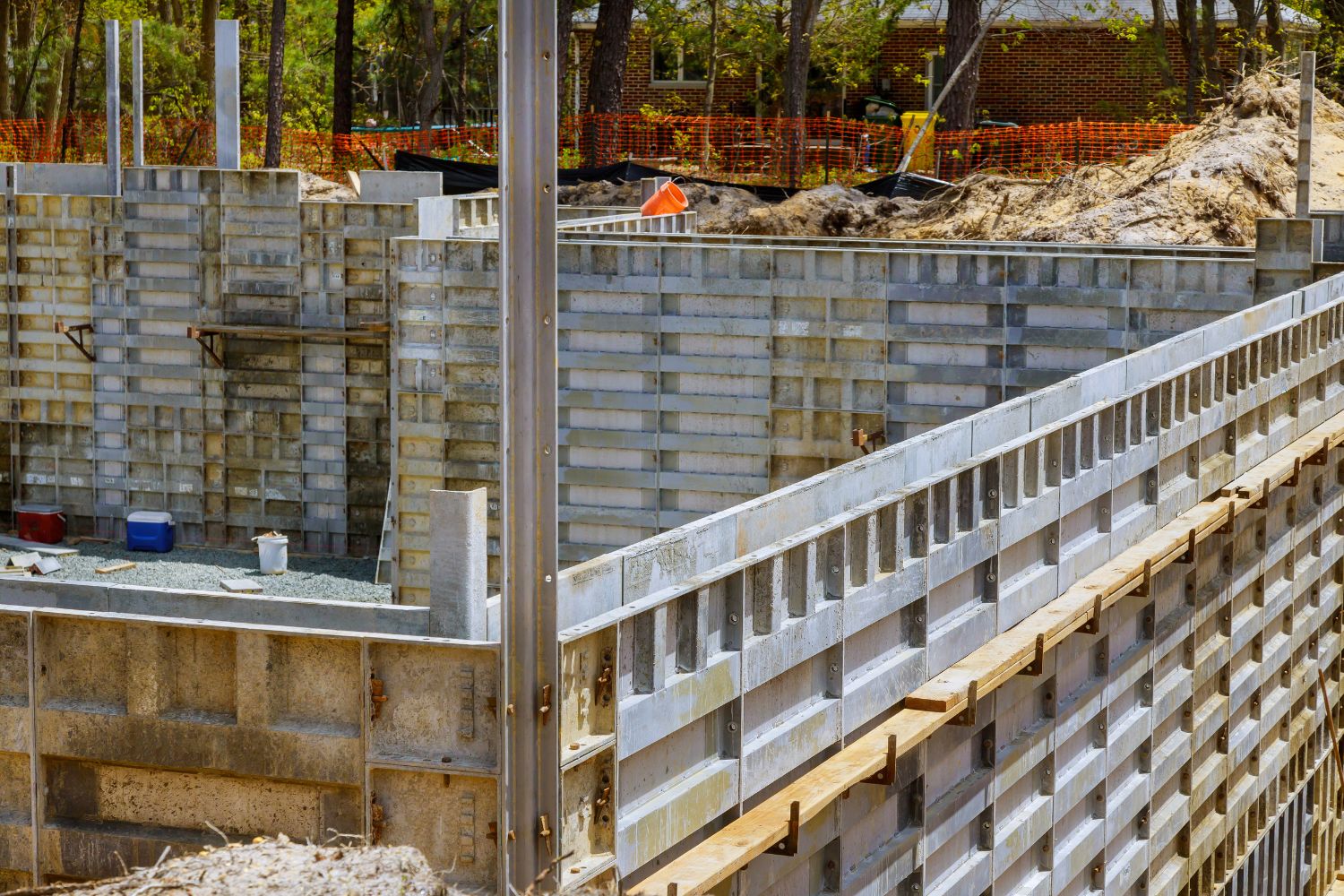 Load-Bearing Wall vs Partition Wall: What's the Difference?